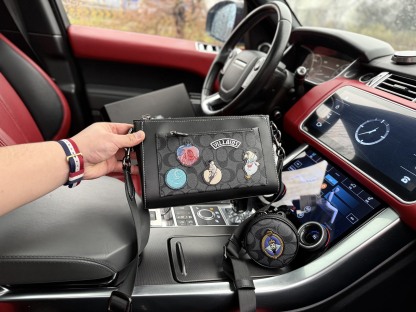 G Style Shoulder Bag