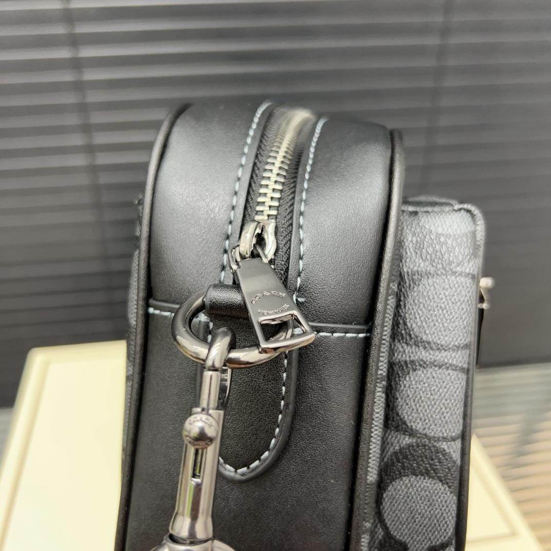 C Style Printed Camera Bag 16*24CM