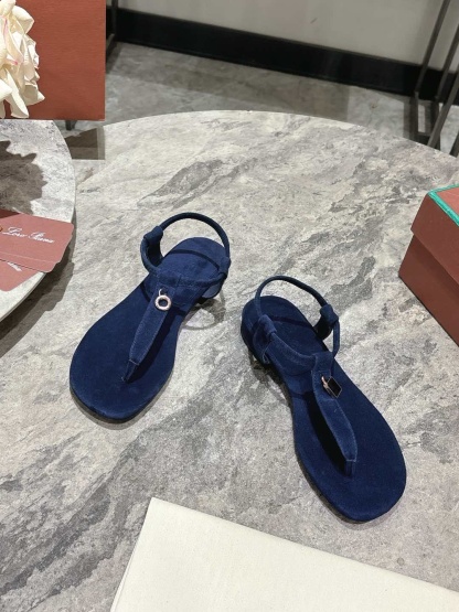 L Style Flip Flop Sandals