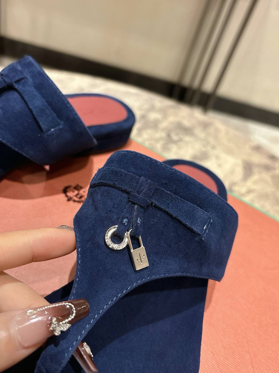 L Style Flip Flop Sandals