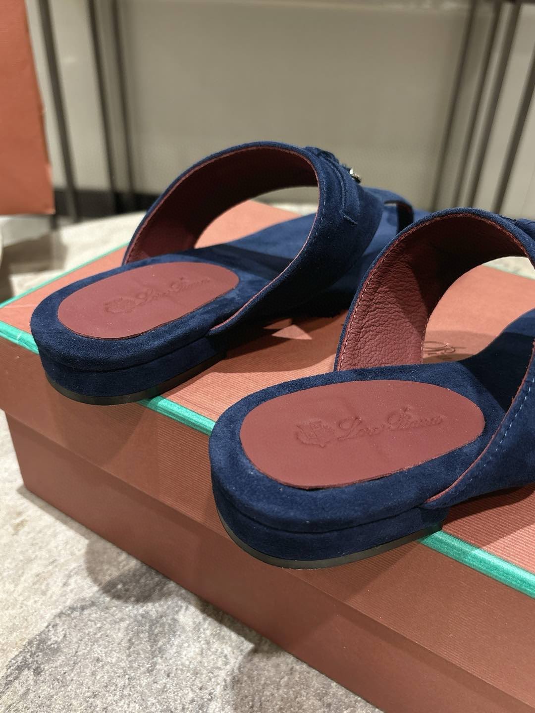 L Style Flip Flop Sandals