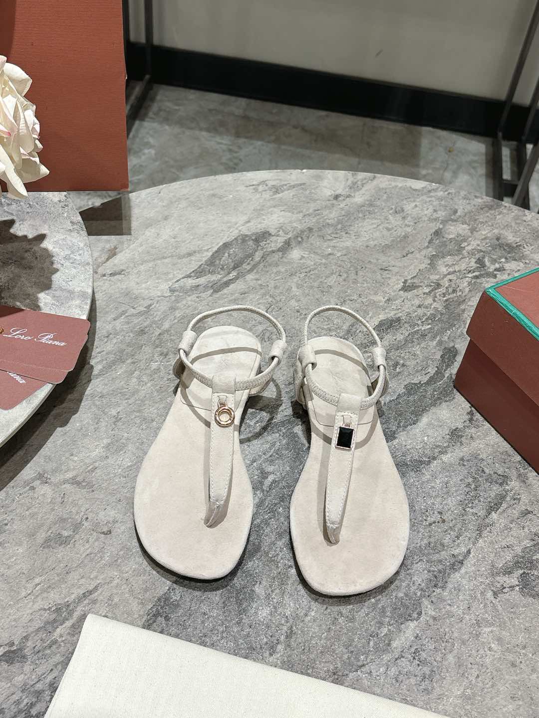 L Style Flip Flop Sandals