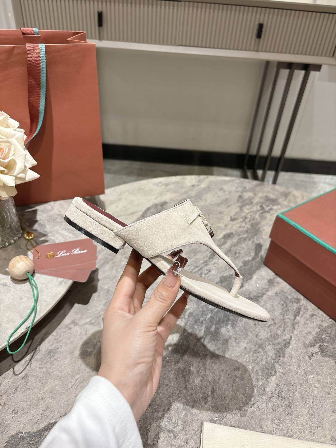 L Style Flip Flop Sandals