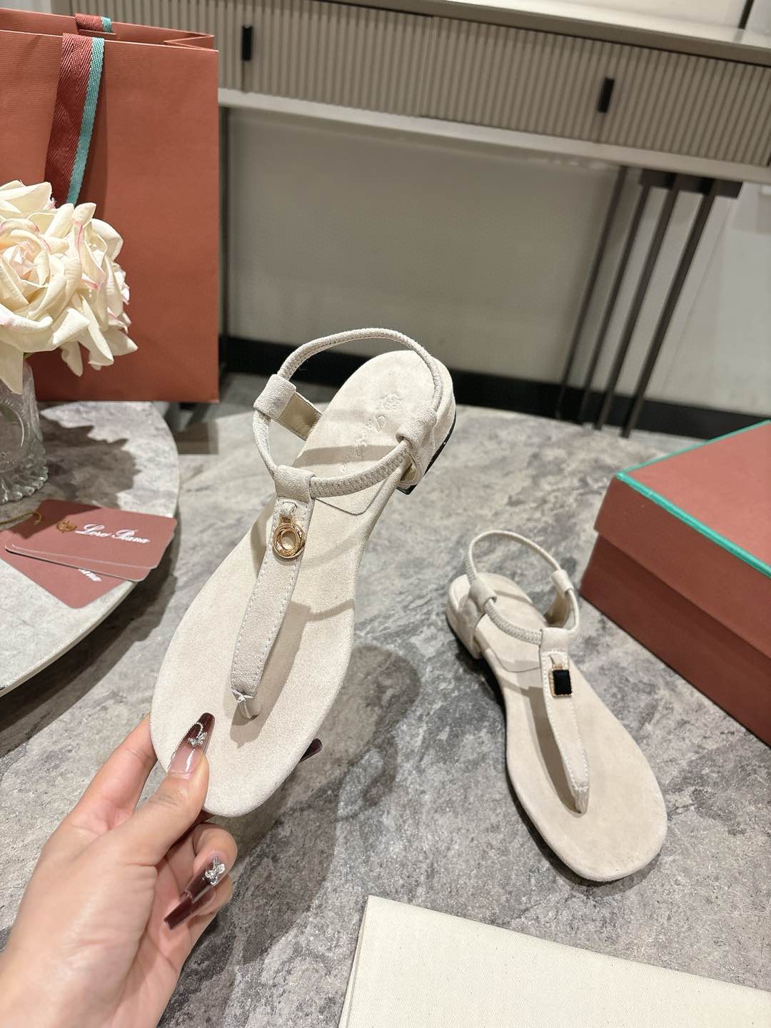 L Style Flip Flop Sandals