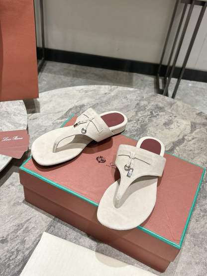 L Style Flip Flop Sandals