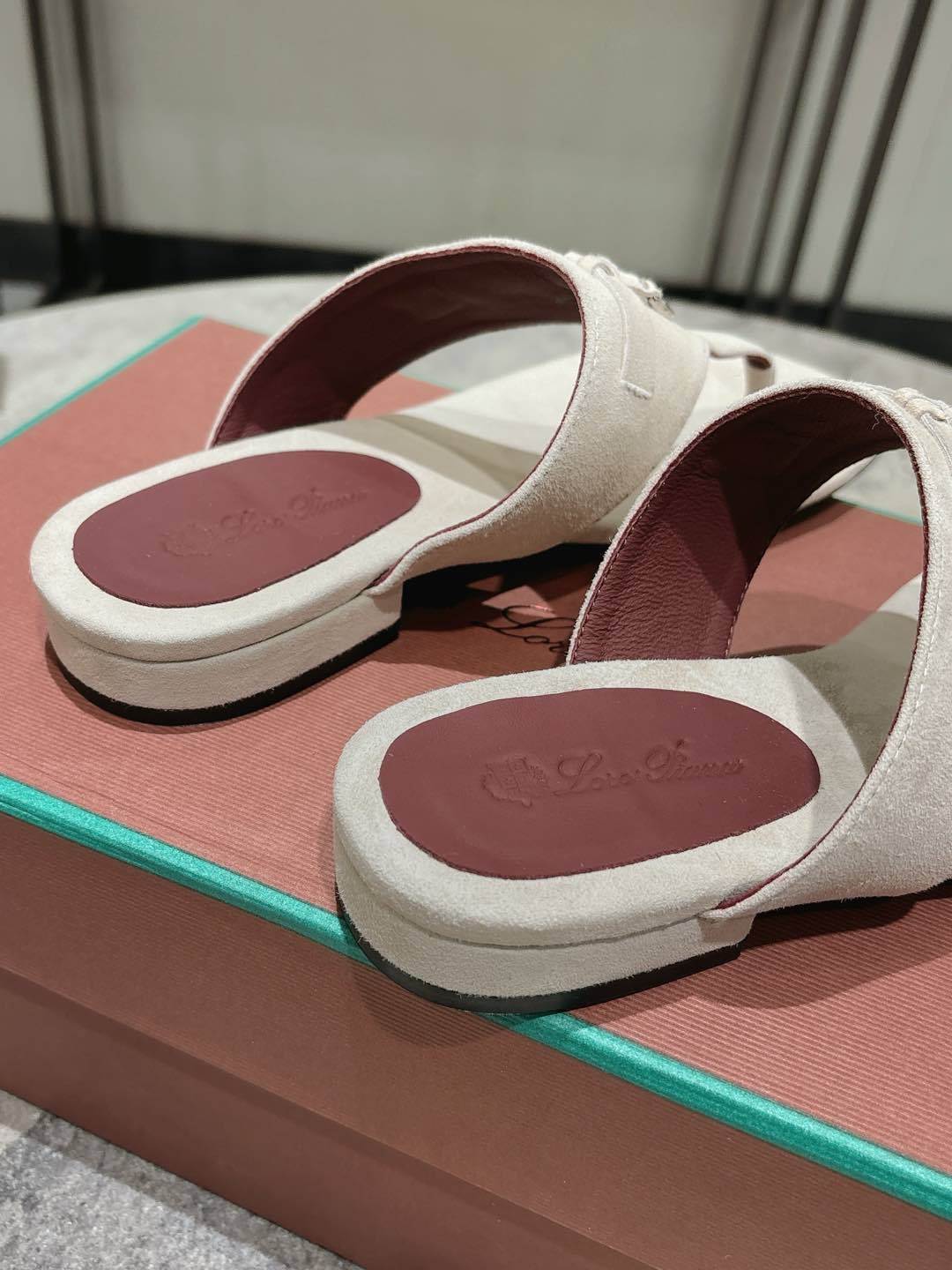 L Style Flip Flop Sandals