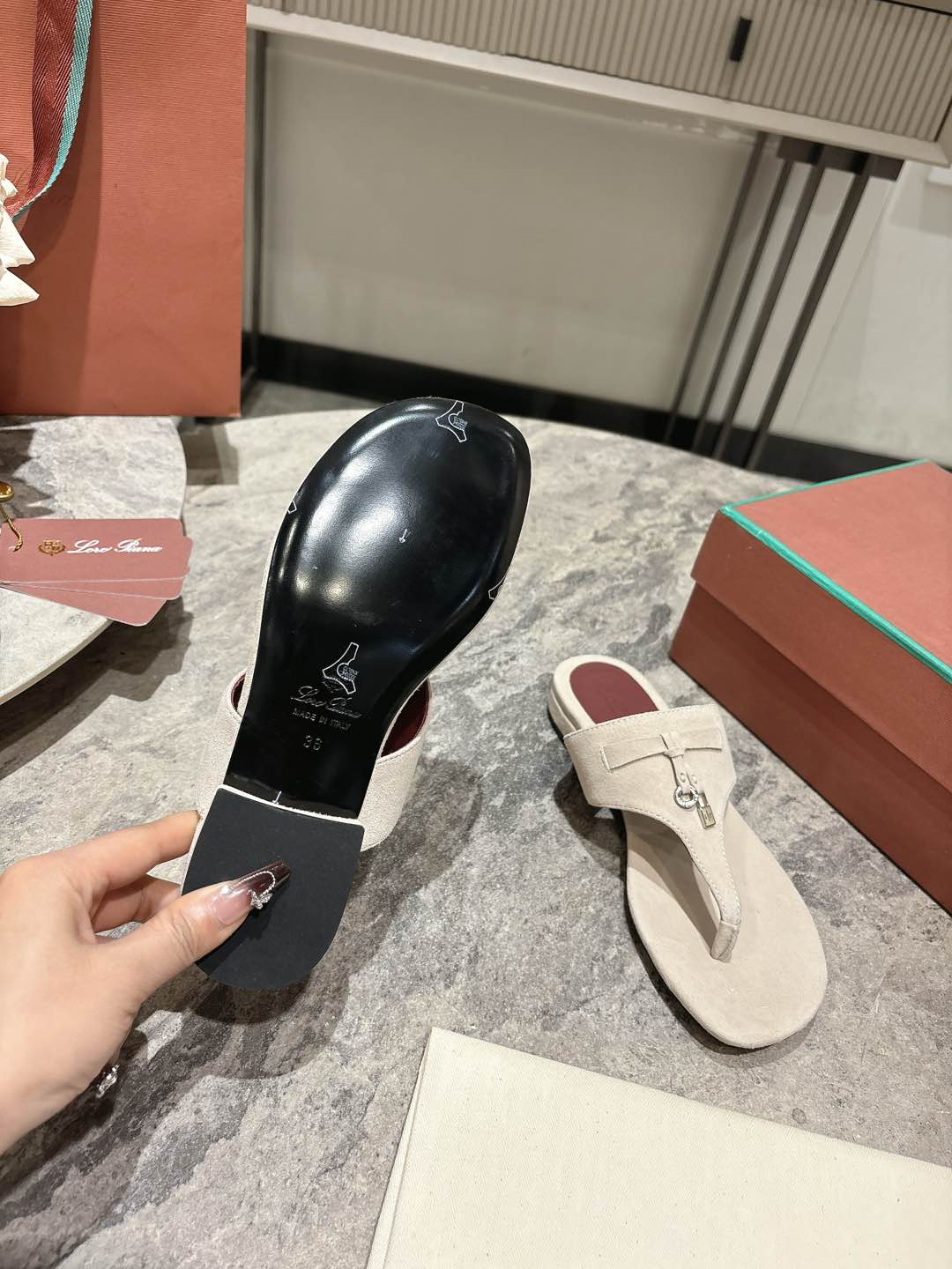 L Style Flip Flop Sandals