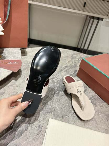 L Style Flip Flop Sandals