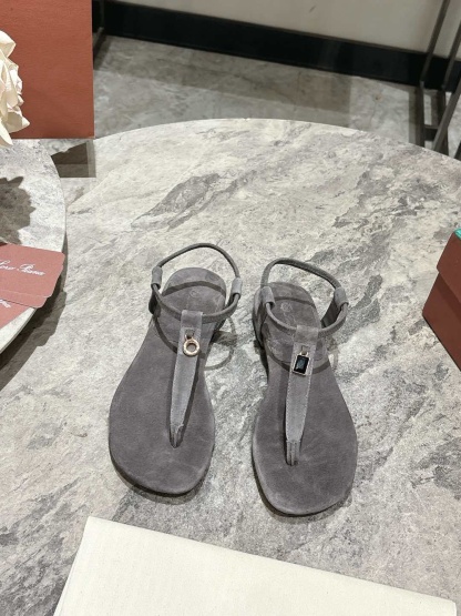 L Style Flip Flop Sandals