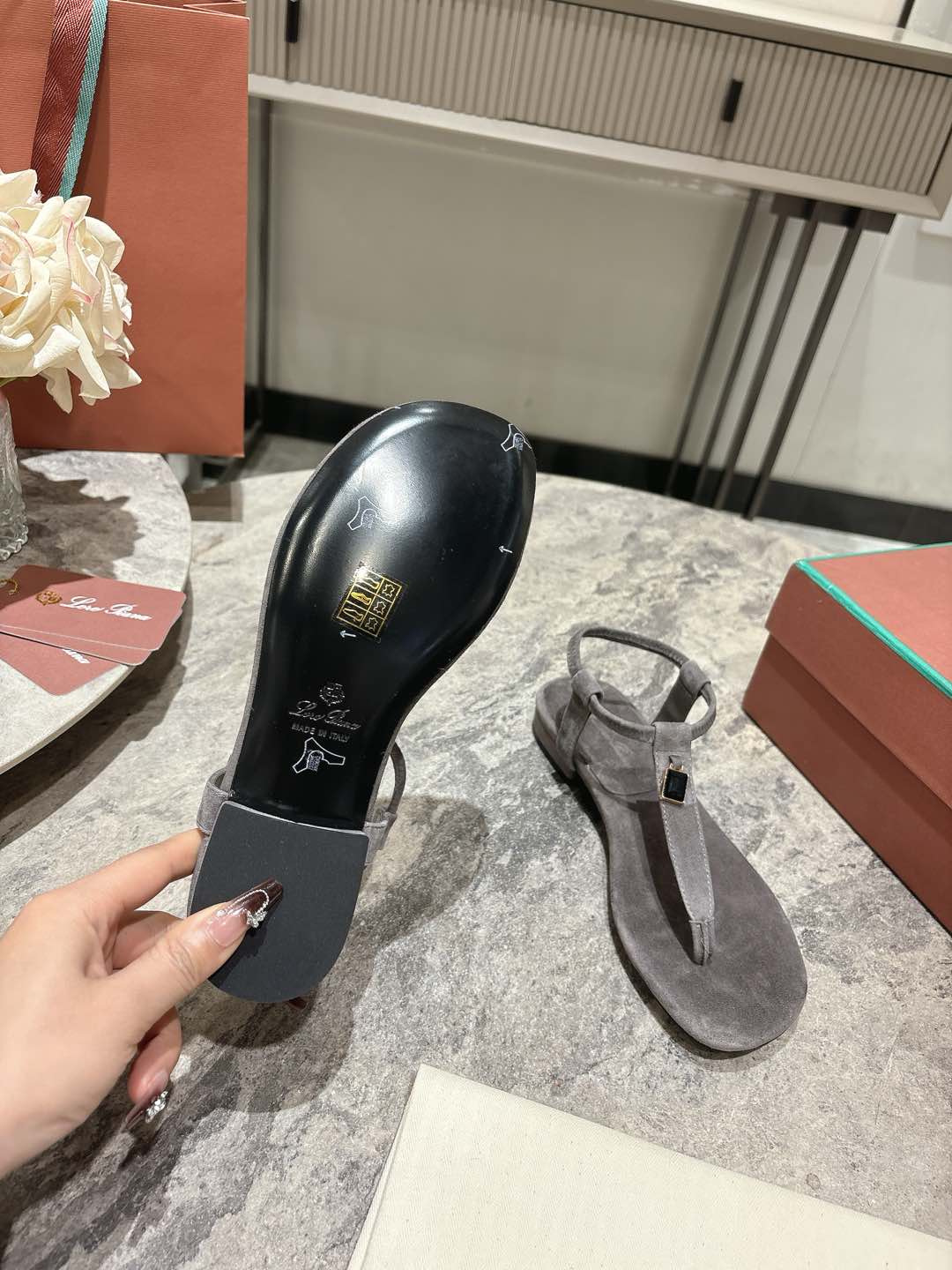 L Style Flip Flop Sandals