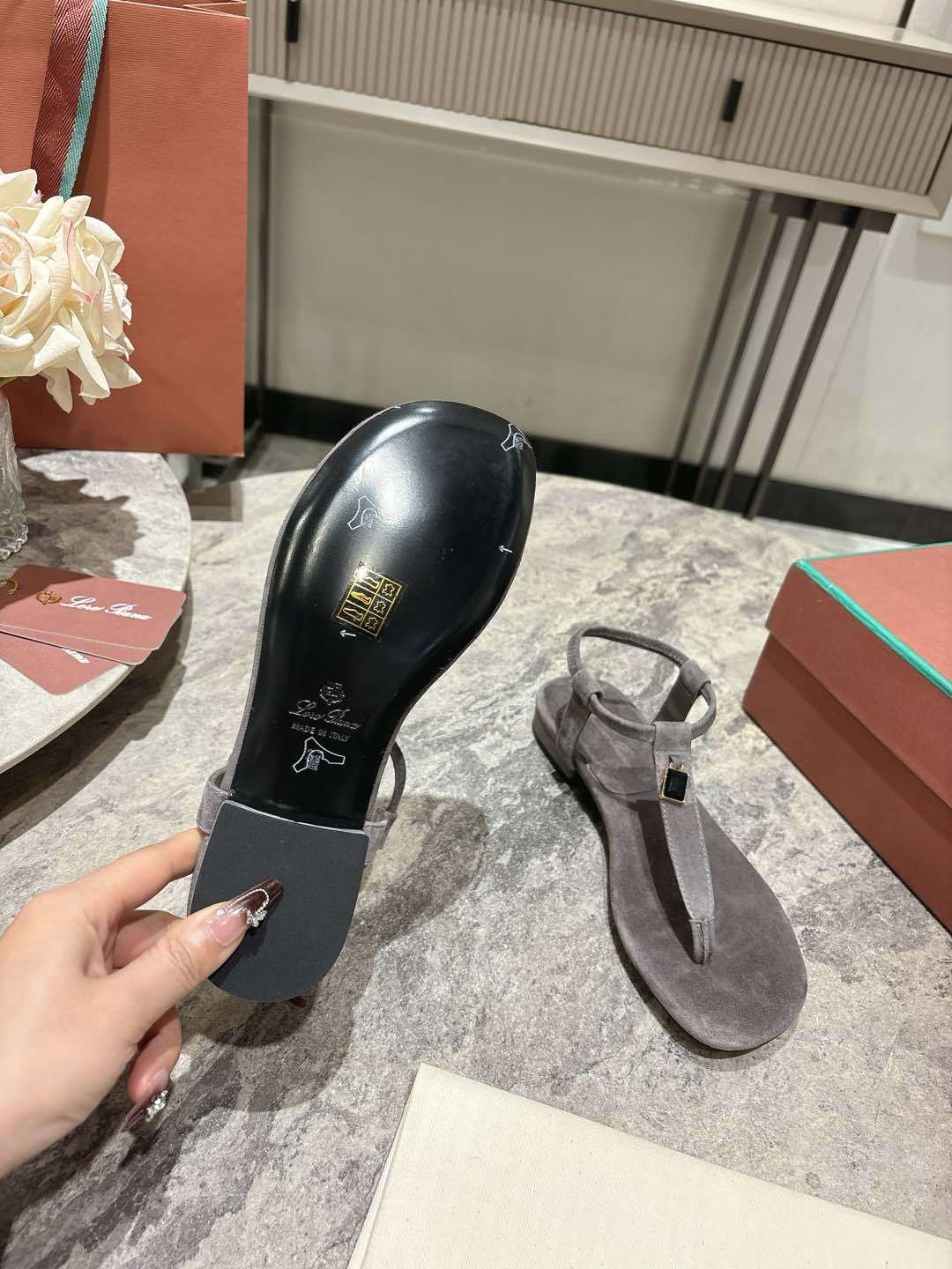 L Style Flip Flop Sandals