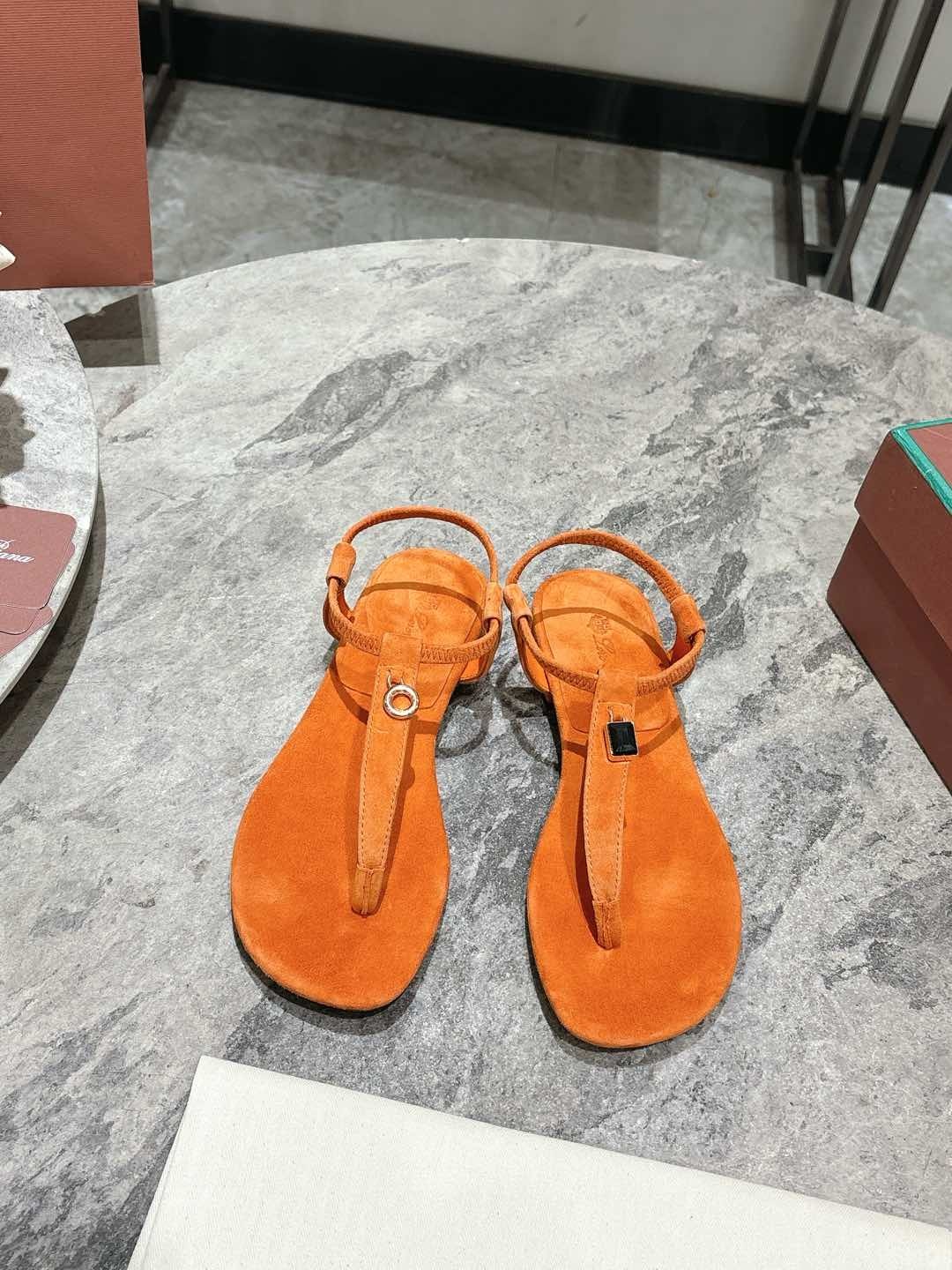 L Style Flip Flop Sandals