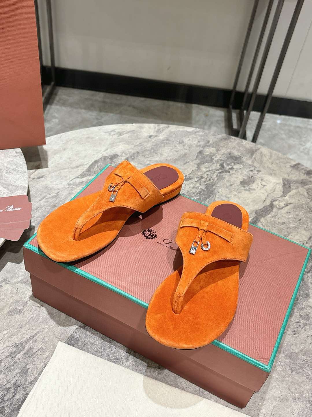 L Style Flip Flop Sandals