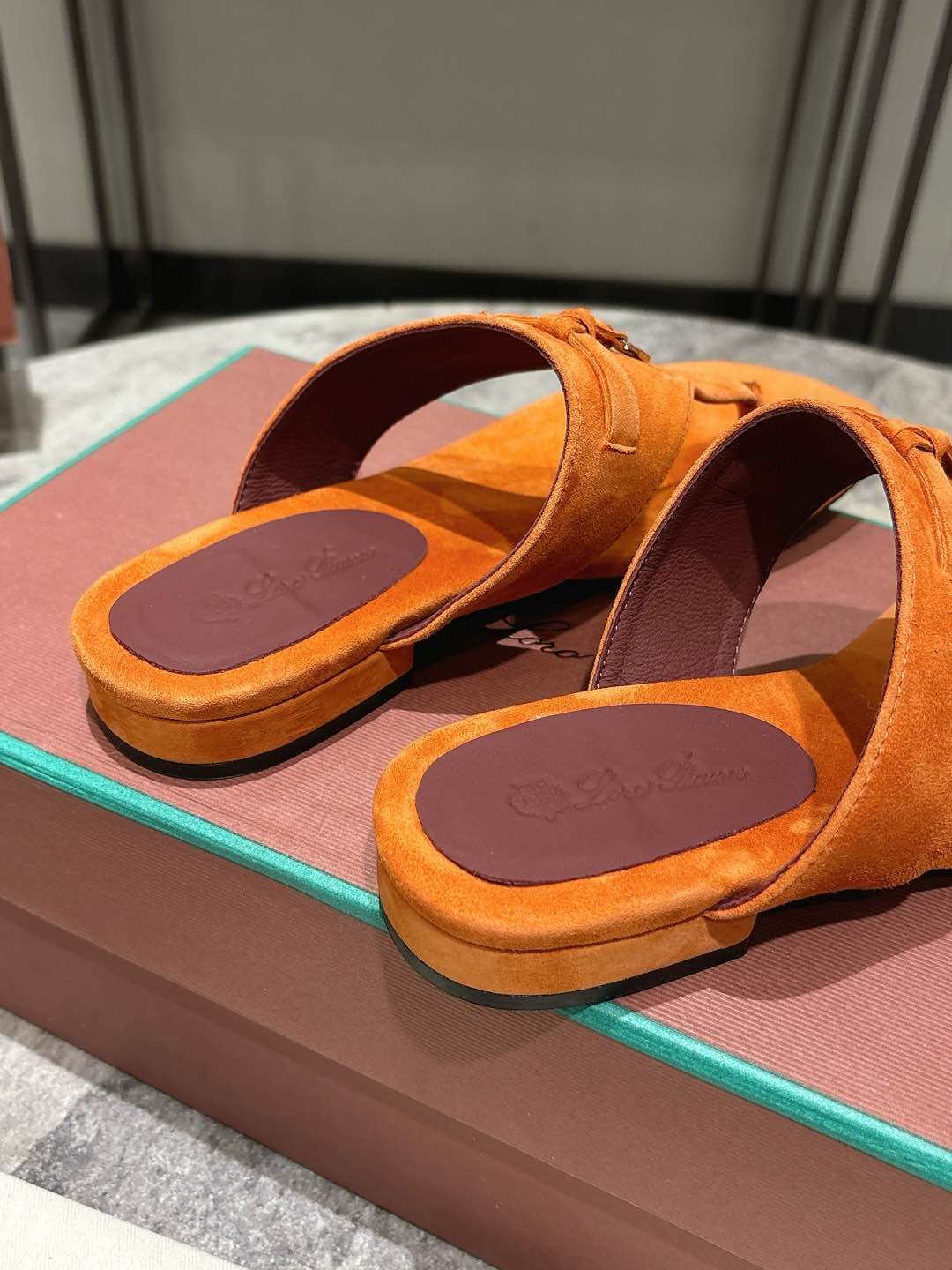 L Style Flip Flop Sandals