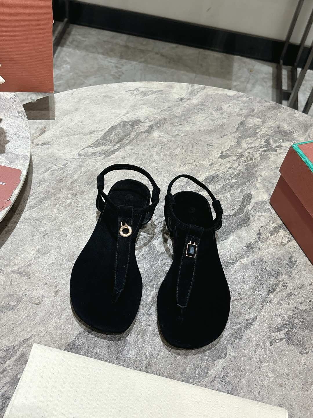 L Style Flip Flop Sandals