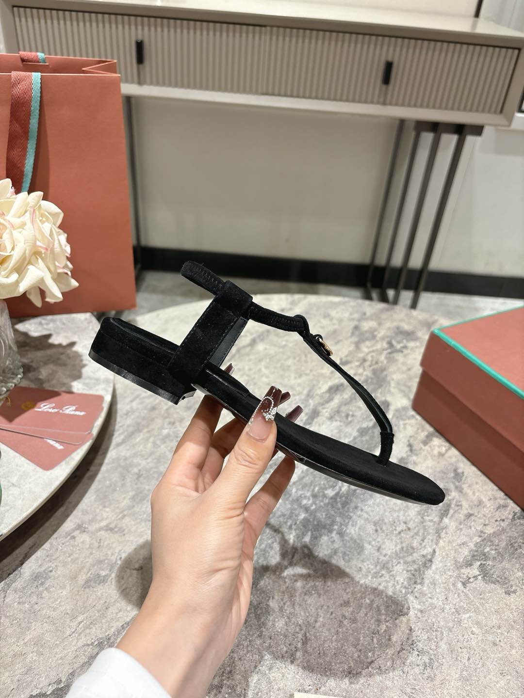 L Style Flip Flop Sandals