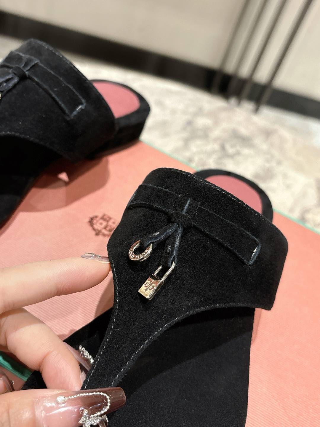 L Style Flip Flop Sandals