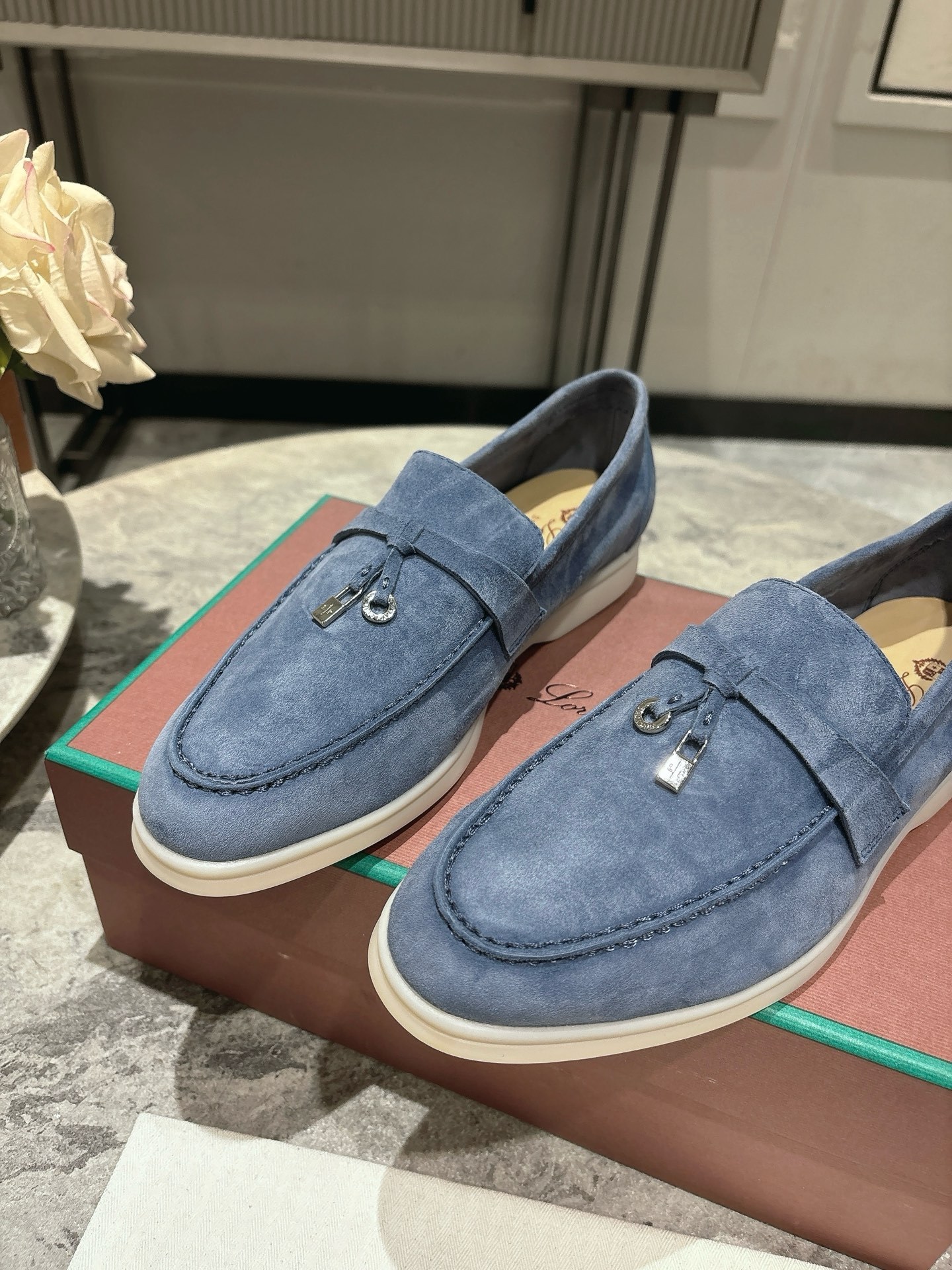 L Style Flat Loafers