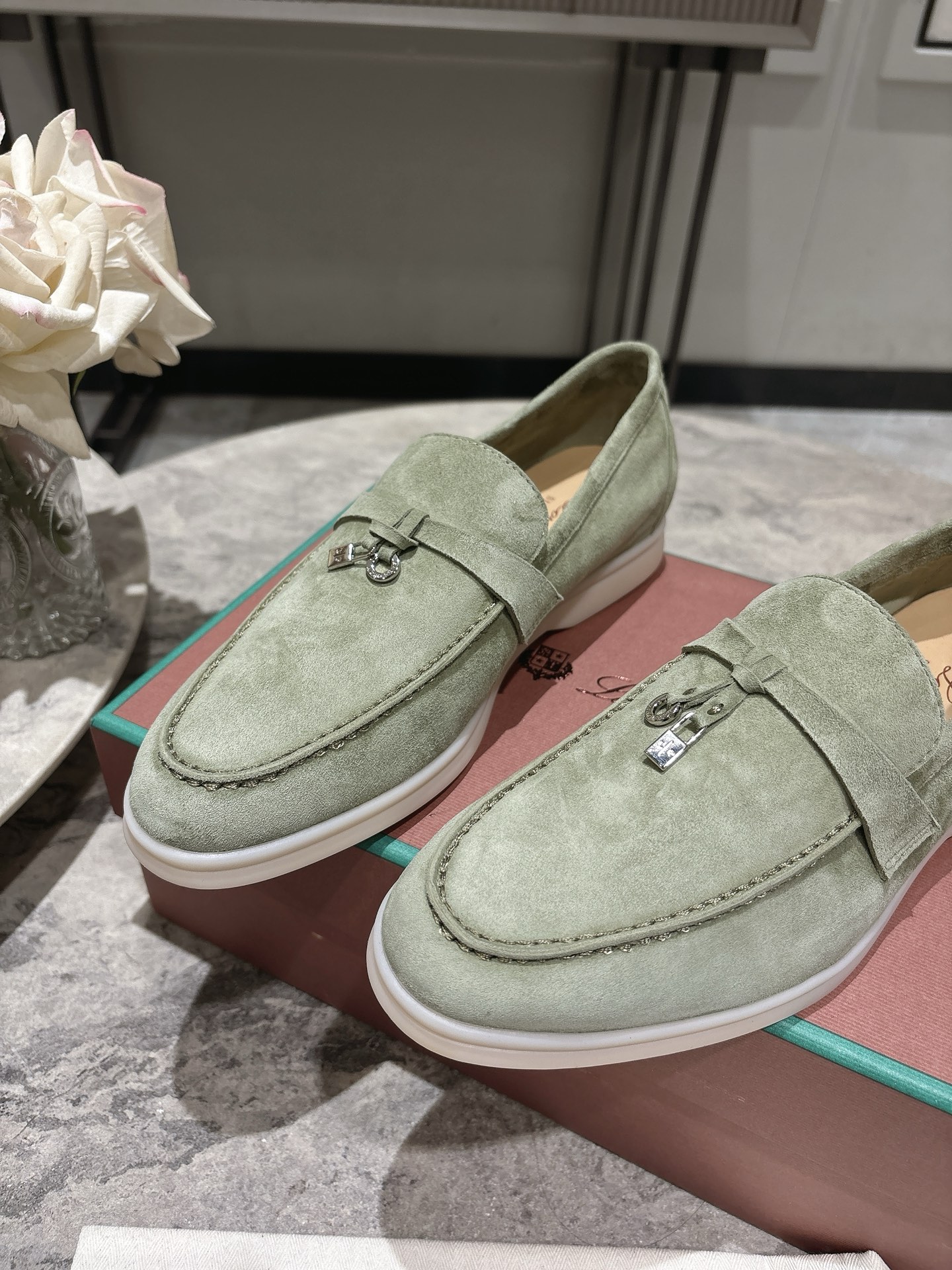 L Style  Flat loafers