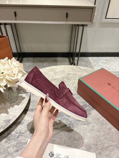 L Style  Flat loafers