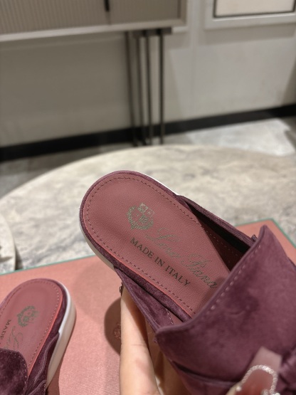 L Style  Flat loafers