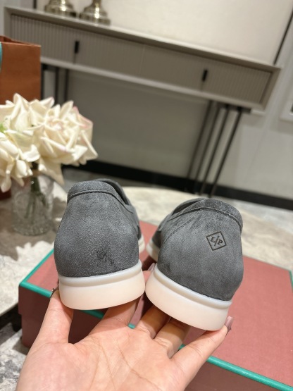 L Style  Flat loafers