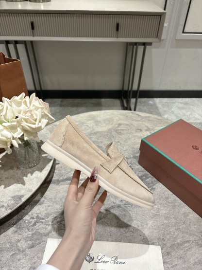 L Style  Flat loafers