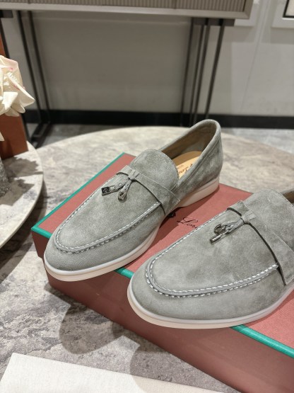 L Style  Flat loafers