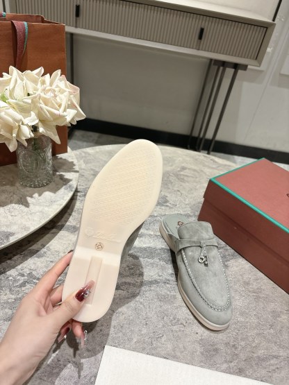 L Style  Flat loafers