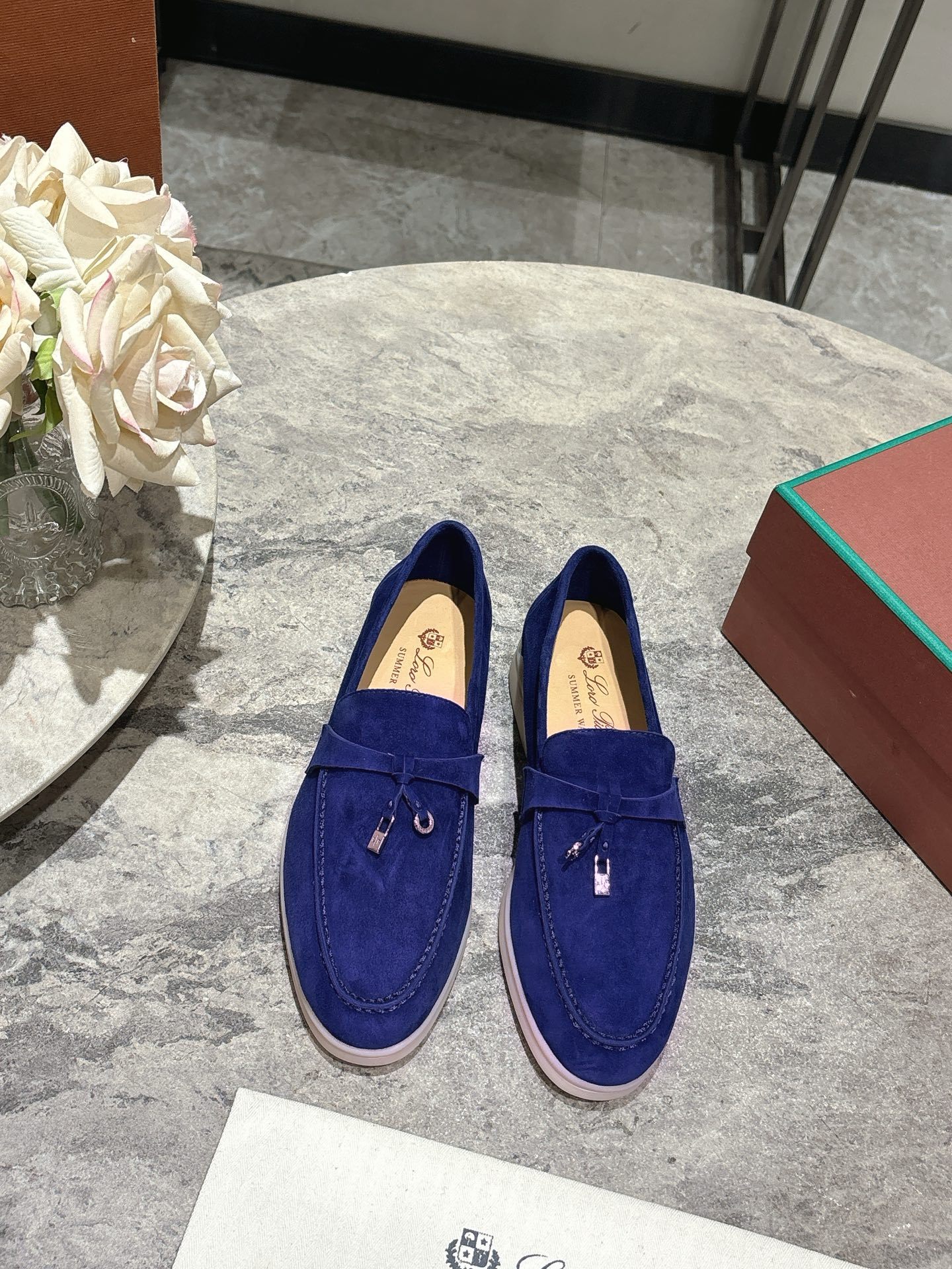 L Style  Flat loafers