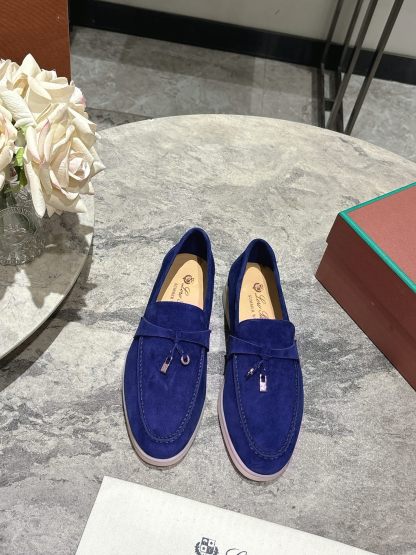 L Style  Flat loafers