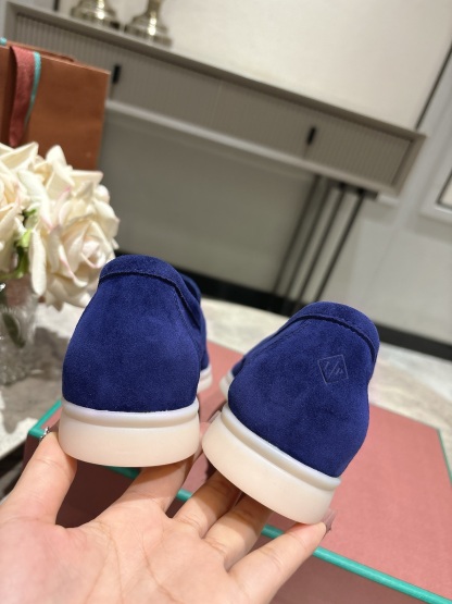 L Style  Flat loafers