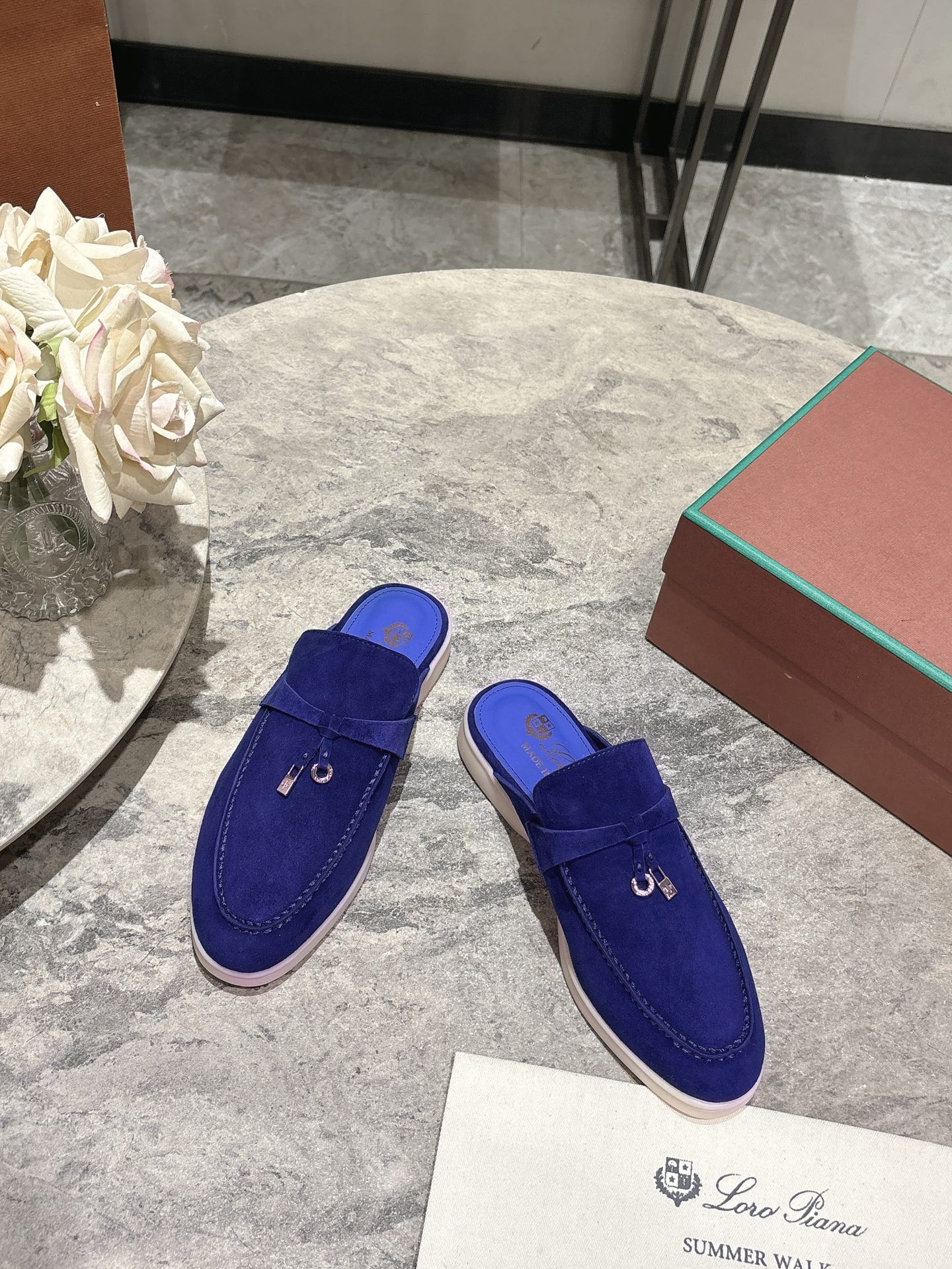 L Style  Flat loafers