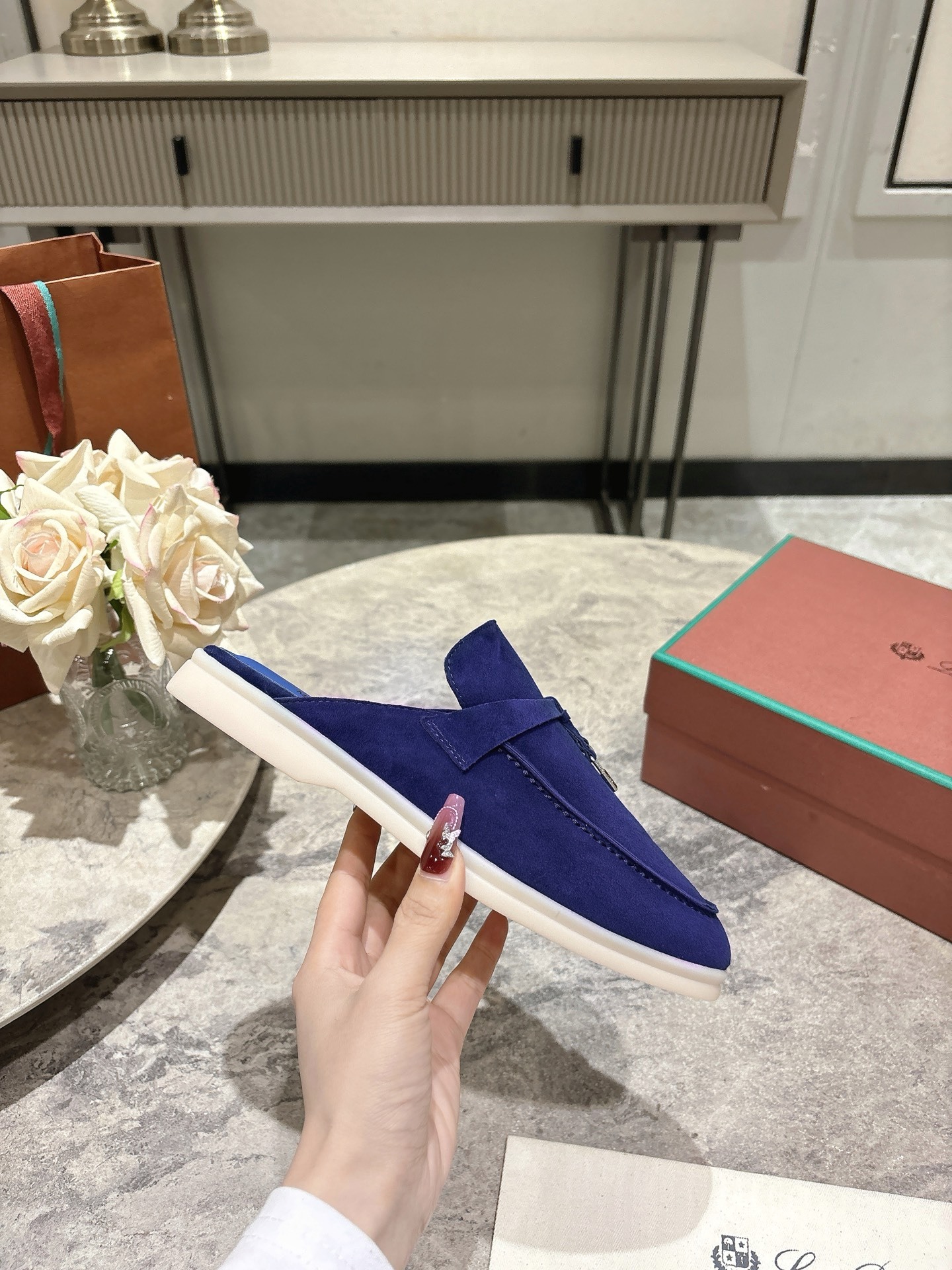 L Style  Flat loafers