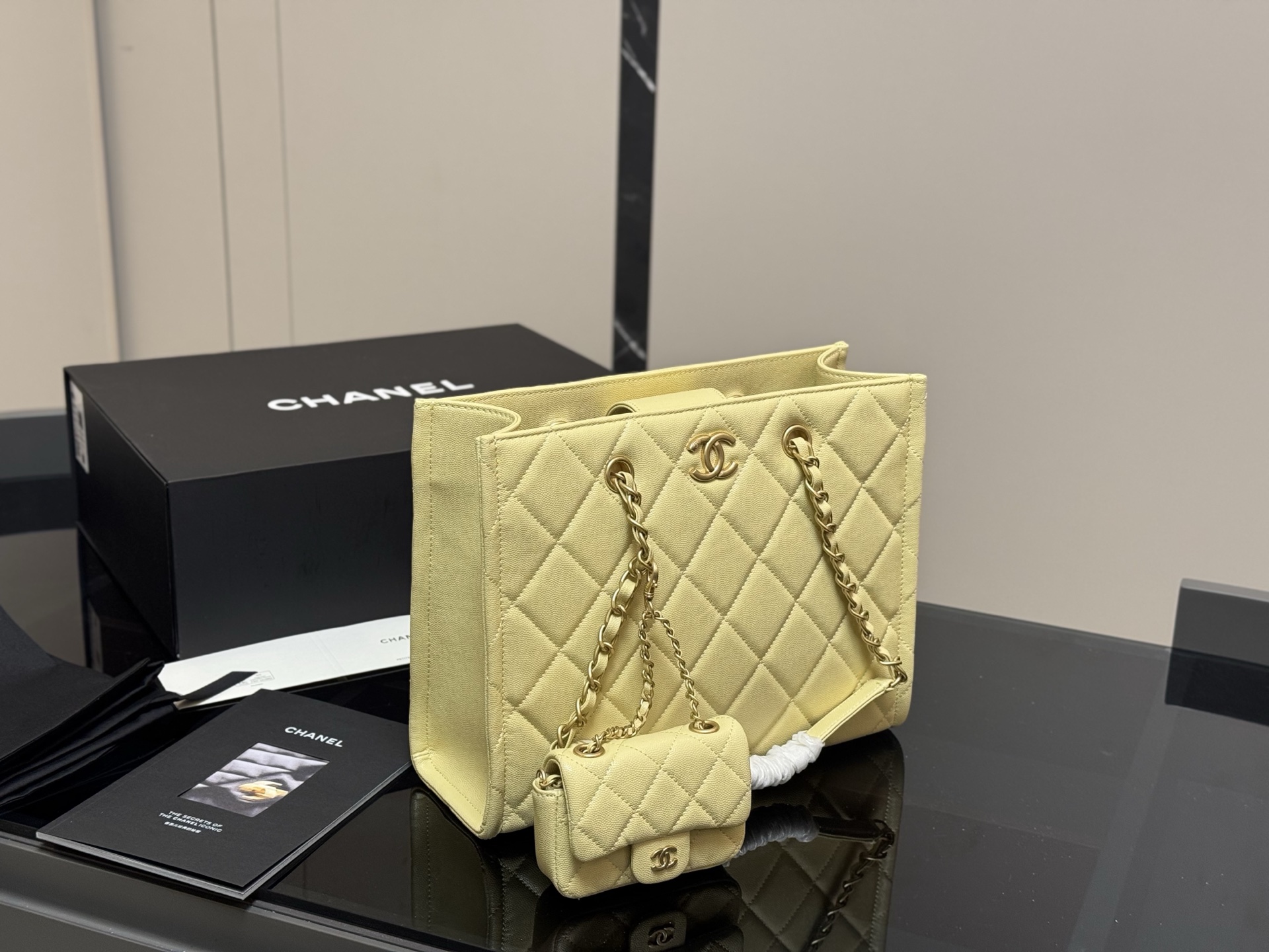 C Style tote shopping bag