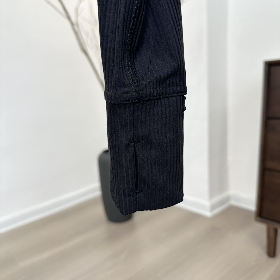 L style Solid color stand collar raglan sleeve short ribbed zipper jacket