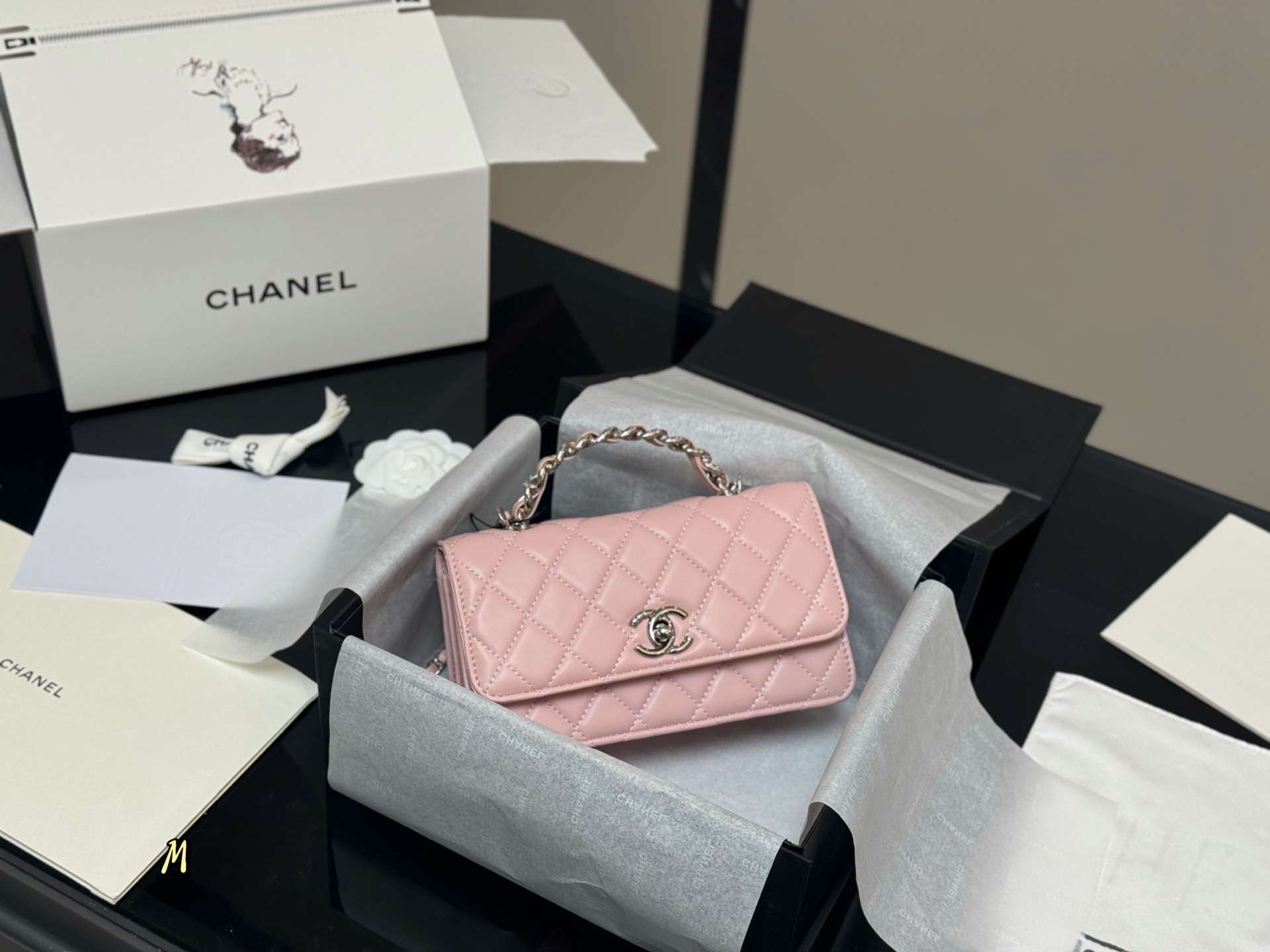 C Style Handle accordion bag 19.10cm