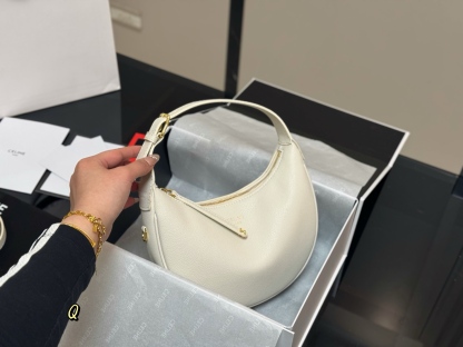 C Style Underarm Bag 22.15cm 