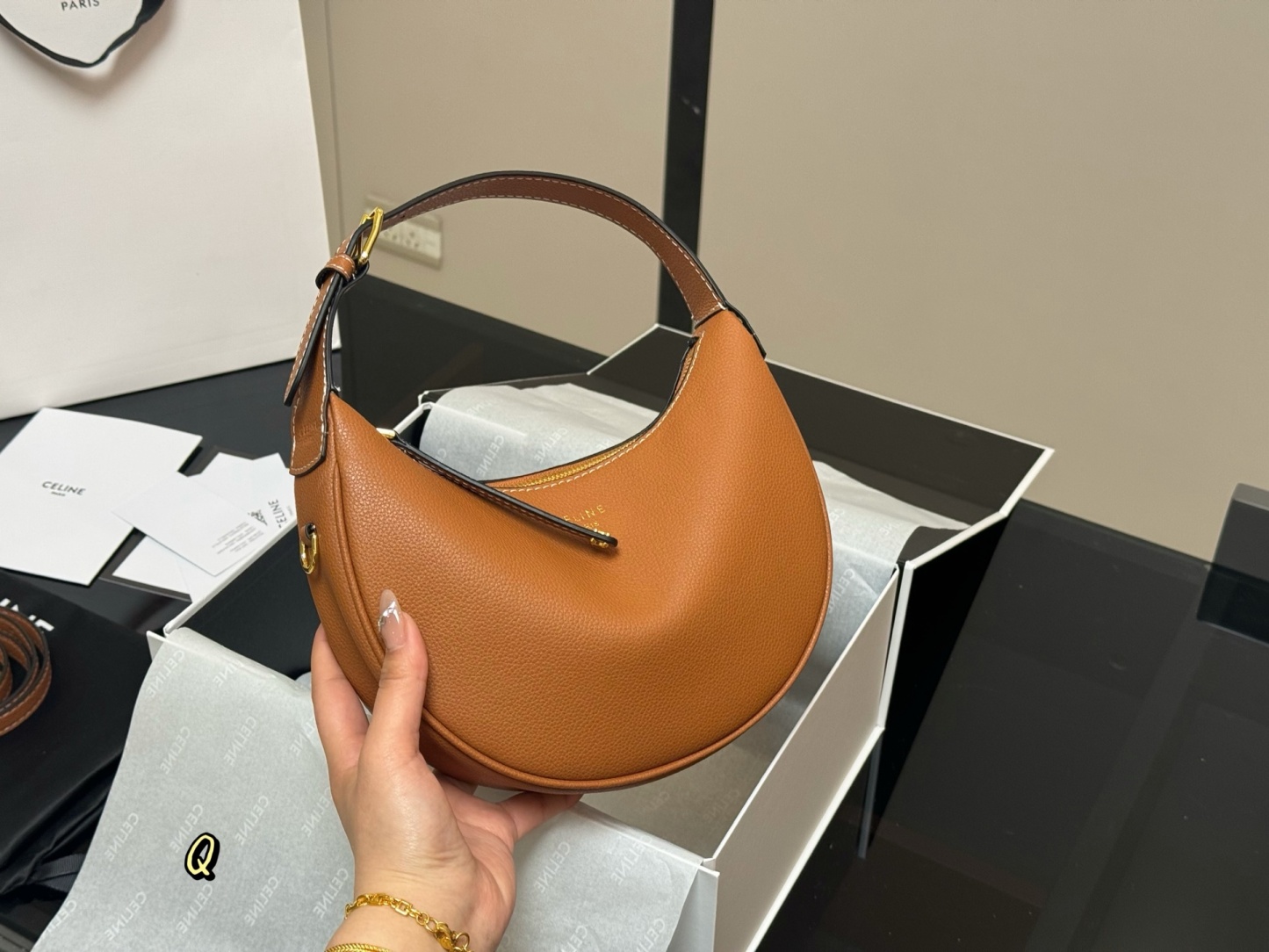 C Style Underarm Bag 22.15cm 