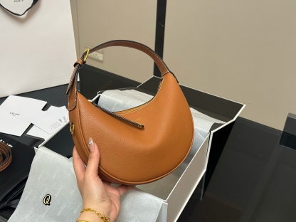 C Style Underarm Bag 22.15cm 