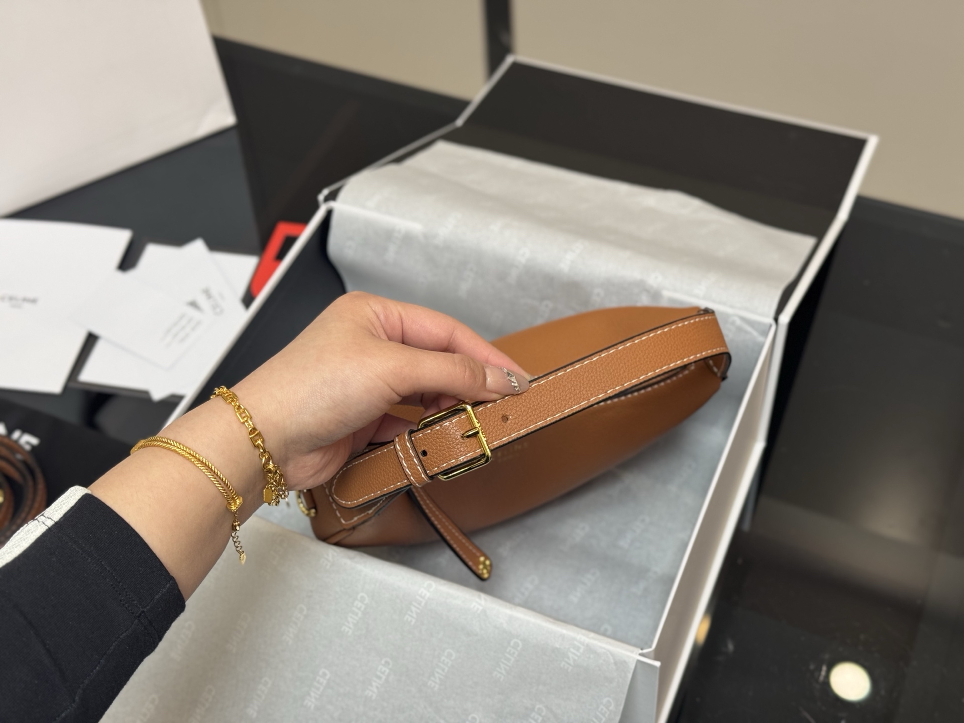 C Style Underarm Bag 22.15cm 