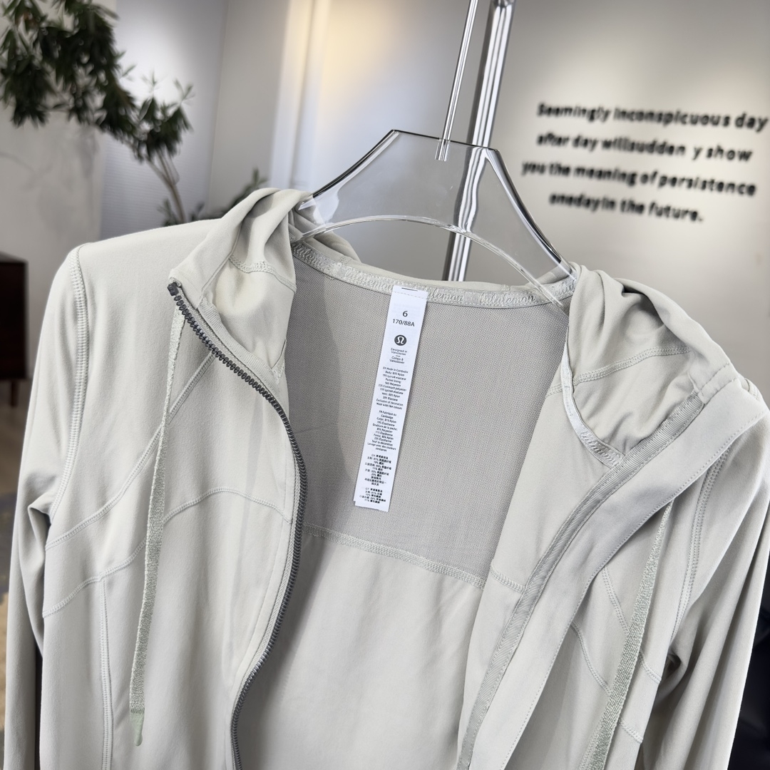 L style Women's Hooded Jackets/Coats