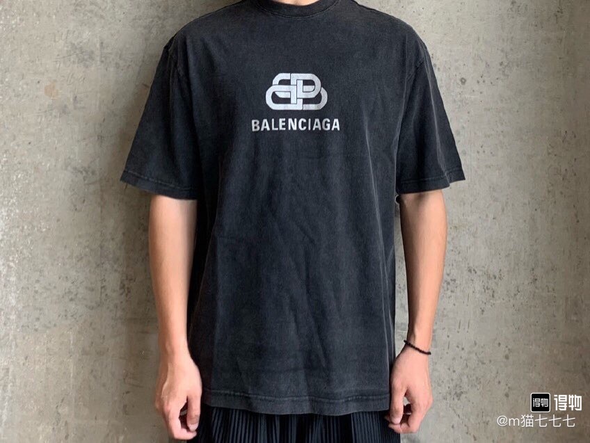 B Style T-shirt