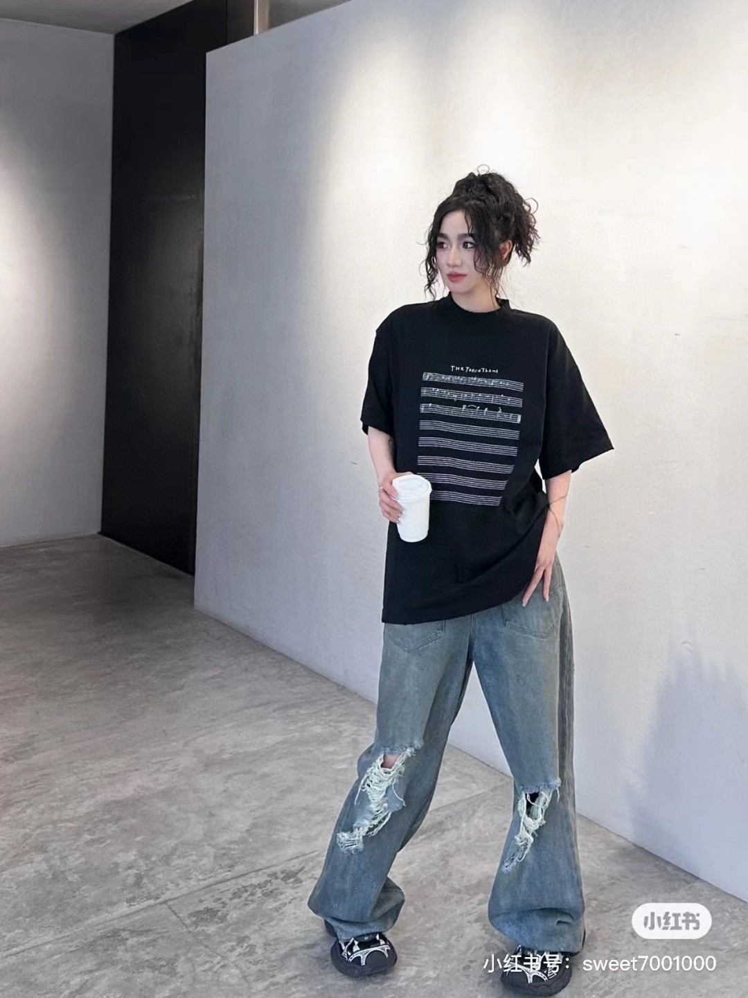 B Style T-shirt