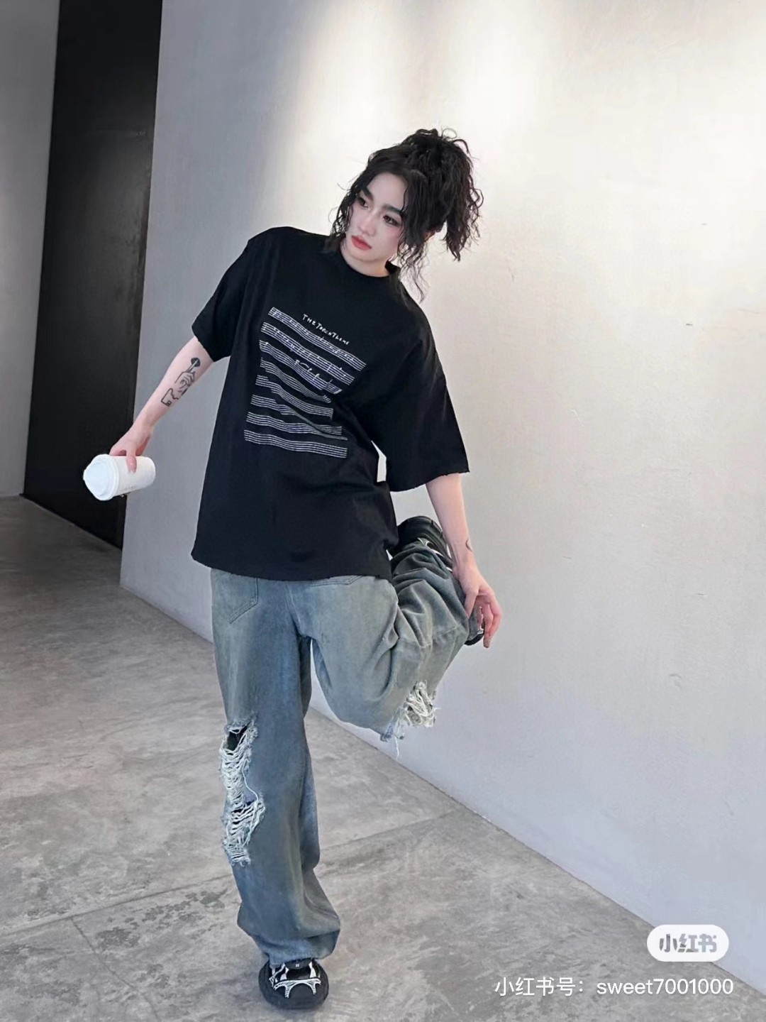 B Style T-shirt