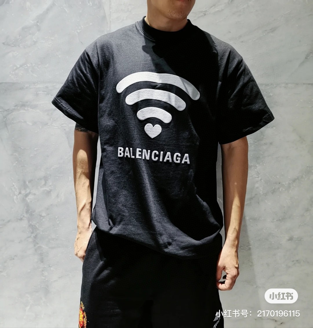 B Style T-shirt