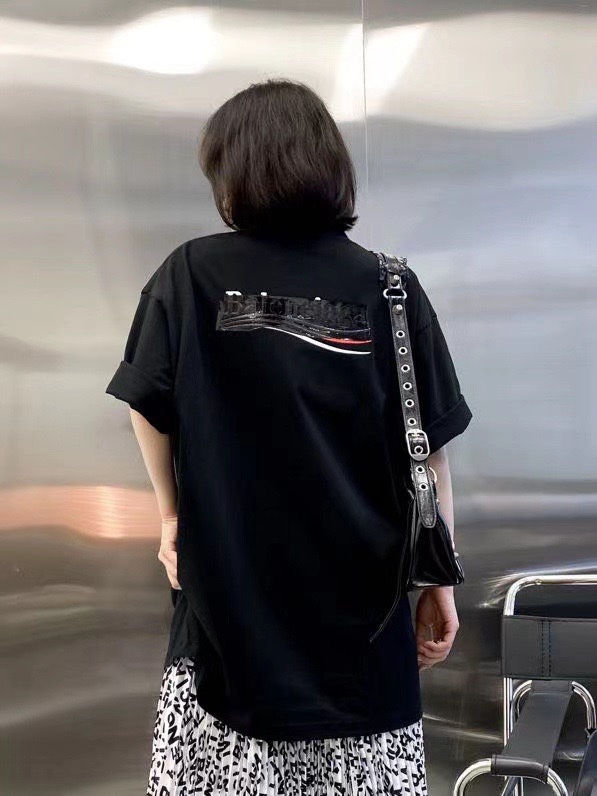 B Style T-shirt
