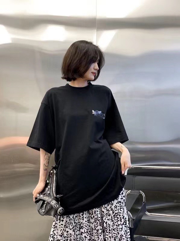 B Style T-shirt