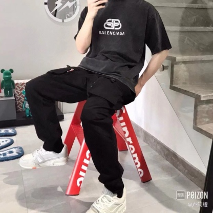 B Style T-shirt