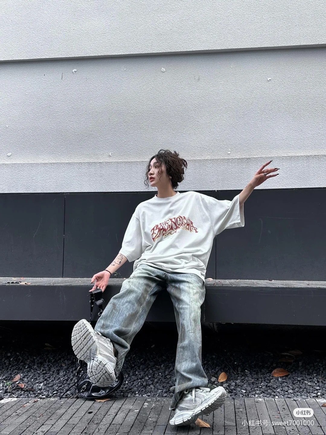 B Style T-shirt
